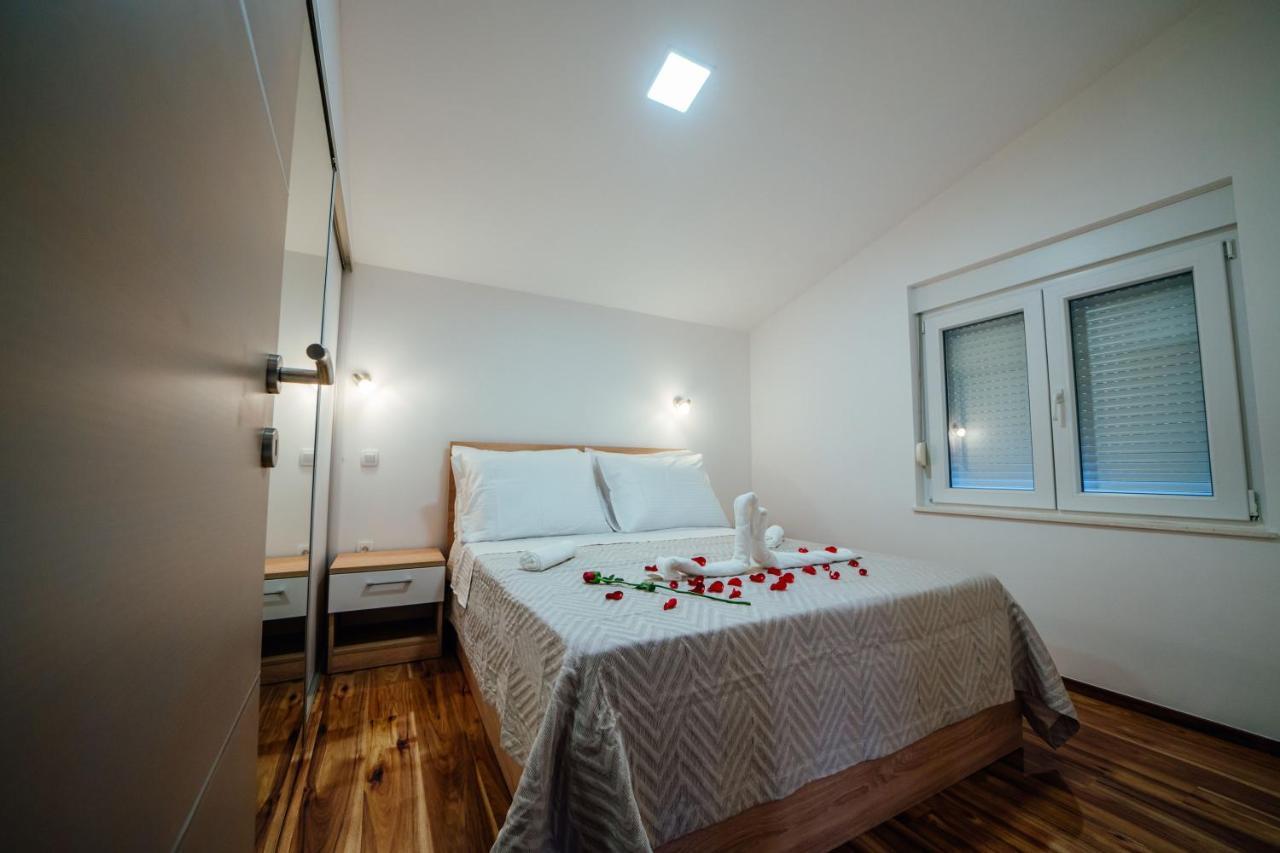 Apartman Mlikota Zagvozd エクステリア 写真
